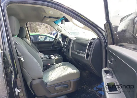 2014 Ram 1500 Express z USA, uszkodzony, nr VIN 1C6RR7KTXES274239